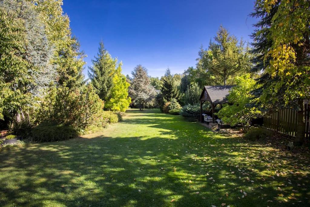 7 Bedroom Secluded Villa Close To Prague Ricany  Exterior photo